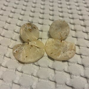 Elegant Cream and Gold Earrings